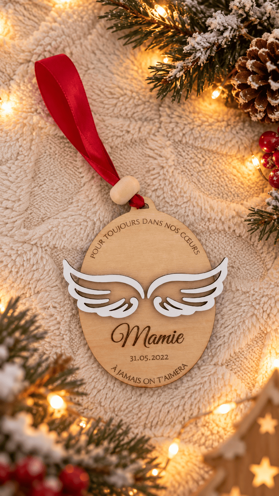 Suspension de Noël personnalisée – Un souvenir gravé dans le bois, mamie